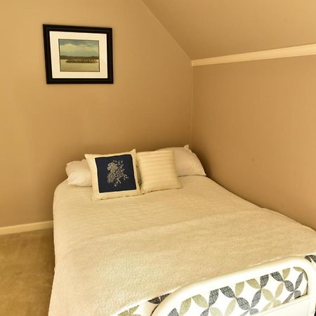 The Yellow Rose Of Talbot Bed And Breakfast Ийстън Екстериор снимка