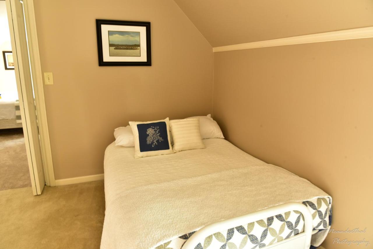 The Yellow Rose Of Talbot Bed And Breakfast Ийстън Екстериор снимка