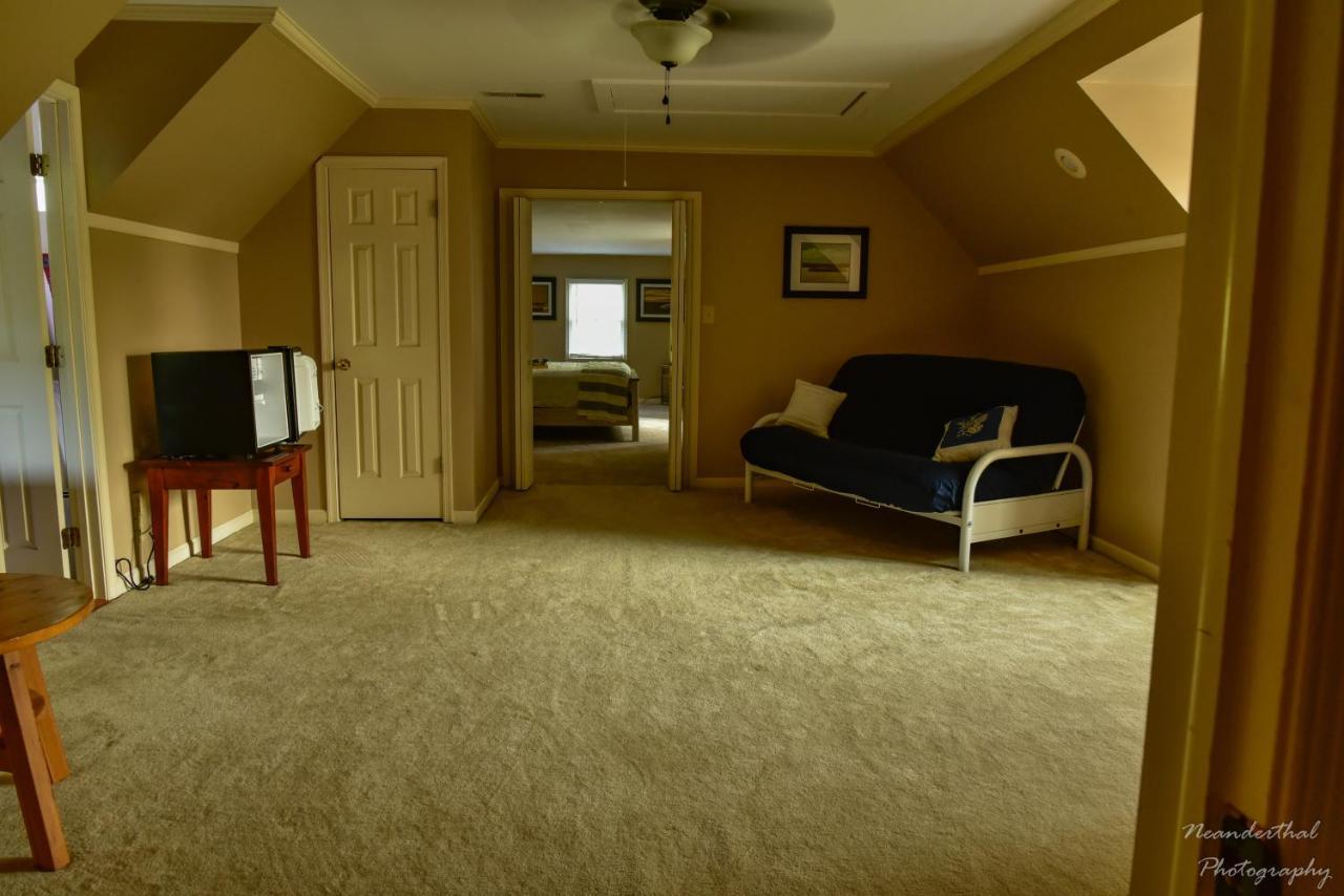 The Yellow Rose Of Talbot Bed And Breakfast Ийстън Екстериор снимка